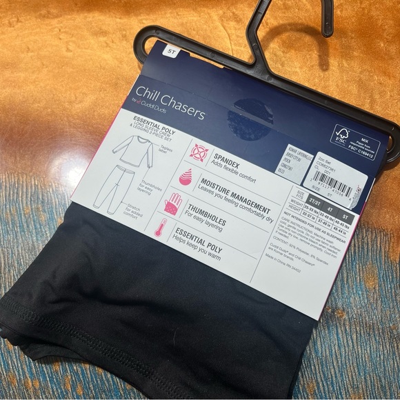 NWT Cuddl Duds Base layers Chill Chasers black size 5T top and bottom - Picture 3 of 6